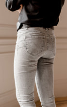 Afbeelding in Gallery-weergave laden, Jeans grijs push-up
